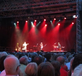 Joan Baez am Linzer Domplatz