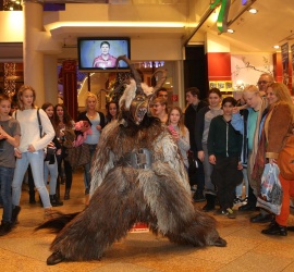 Perchtenlauf - Plus City